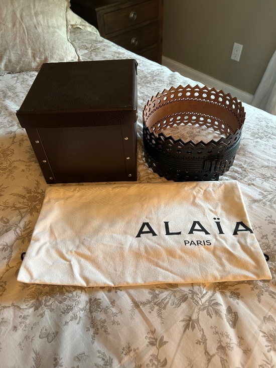 NEW W/O TAGS AUTHENTIC ALAIA BLACK LEATHER BELT SIZE 80 main image 6